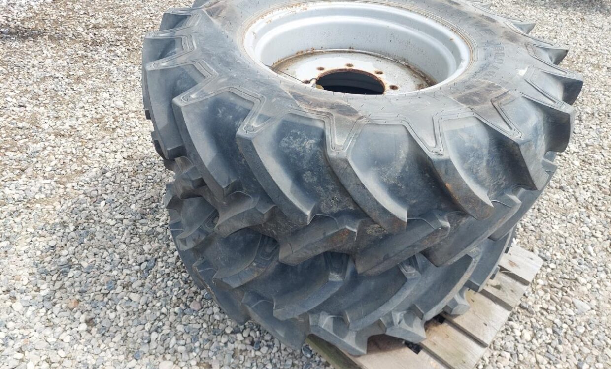 Mitas 380/85R24 (14.9R24) Dæk