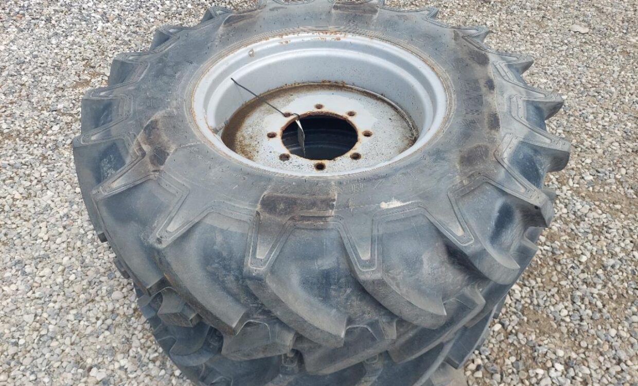 Mitas 380/85R24 (14.9R24) Dæk
