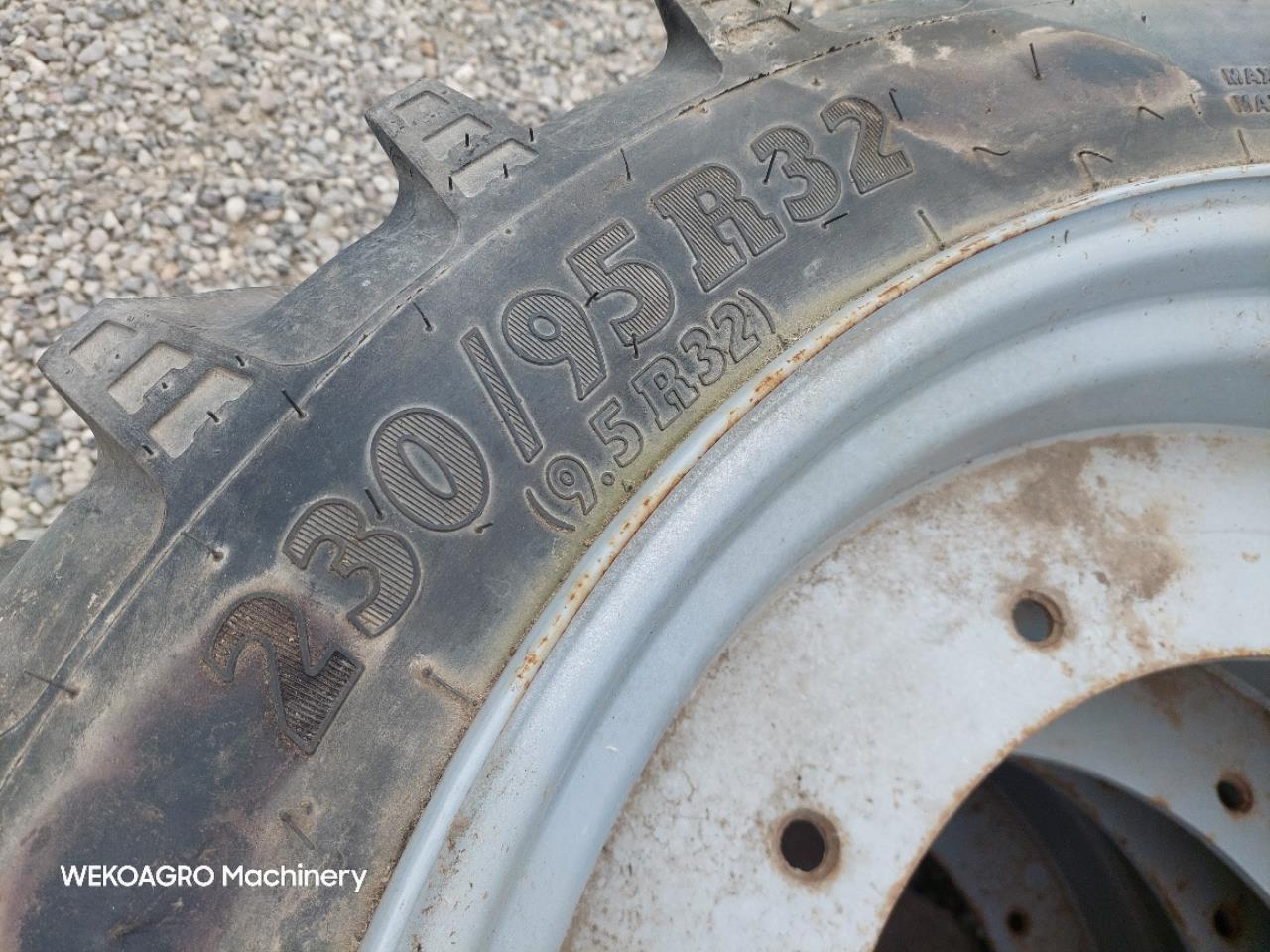 BKT 320/95R32 Dobbelthjul sæt