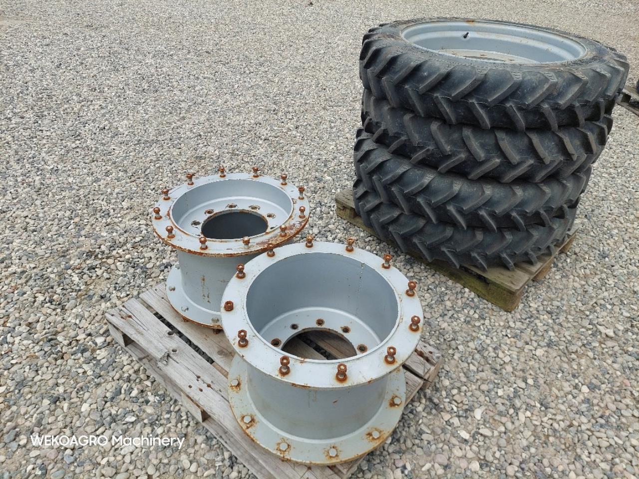 BKT 320/95R32 Dobbelthjul sæt