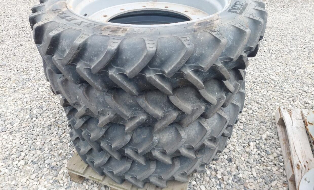 BKT 320/95R32 Dobbelthjul sæt