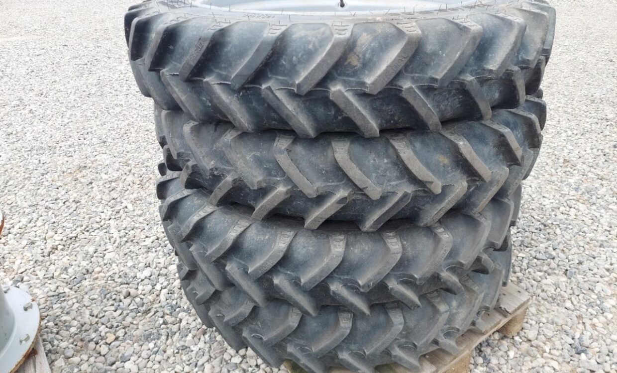BKT 320/95R32 Dobbelthjul sæt