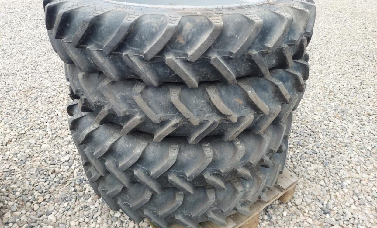 BKT 320/95R32 Dobbelthjul sæt