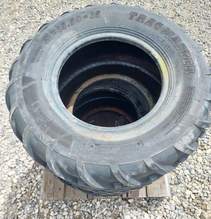 BKT Track marster 31x15.50-15